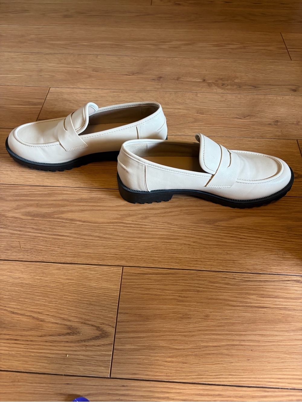 Sincerly Jules Cream Penny Loafers - Picture 3 of 6